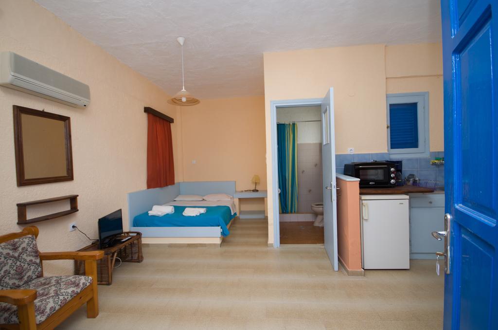 Gialos Studios & Apartments Ierápetra Esterno foto